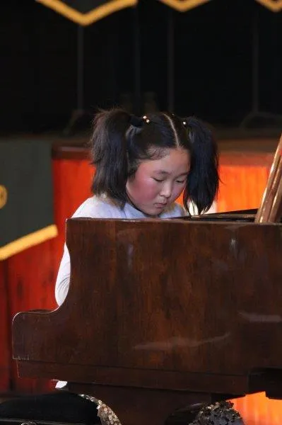 Violinist at WITS campus